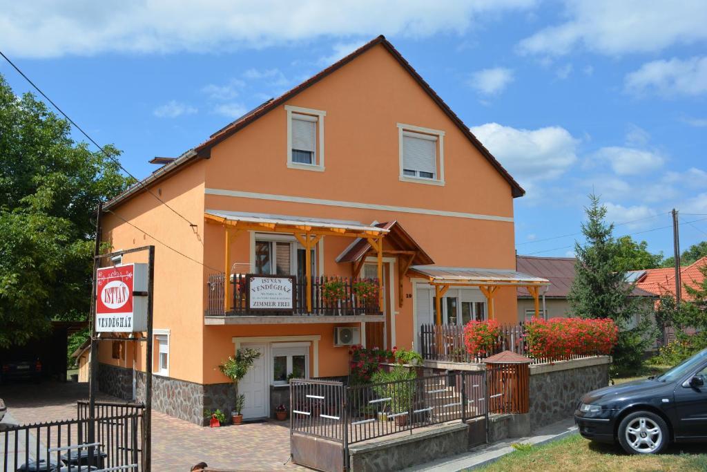 Istvan Vendeghaz Otel Egerszalók Dış mekan fotoğraf
